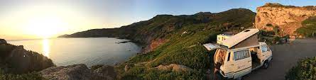 Ob die imposanten zerklüfteten felsküsten im norden oder das weite flachland im süden, die landschaft der mittelmeerinsel ist. Wildcampen Mit Dem Wohnmobil In Sardinien Die 21 Besten Tipps