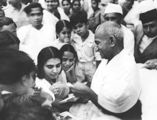 Man who 'saved' Mahatma Gandhi from Godse in 1944 passes away
