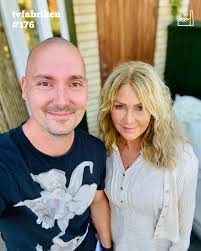 2022 frågade jag Anna första gången om en intervju. Då var hon fortfarande  kvar på TV4 och hjulen snurrade snabbt. Nu några år senare kände hon att  hon hade tid att få