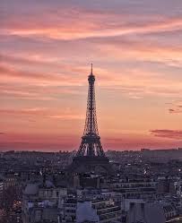 Ah Paris Um Regram Cheio De Suspiros Aufeminin Com Theglitteringunknown Iphone Wallpaper Photography Paris Wallpaper Paris Photography