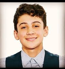 Micah Sparks's Instagram, Twitter & Facebook