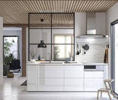 Cuisines Blanches Nos Modeles Preferes De 2020 En 2020 Cuisine Appartement Cuisine Design Moderne Decoration Interieure Cuisine