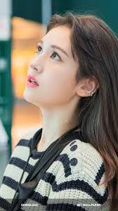 Somi made her debut as a soloist on june 13, 2019 with the single 'birthday'. Jeon Somi High Quality Wallpapers Fur Android Apk Herunterladen
