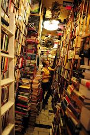 Comparing Apples To Bmws What Does It Mean To Be A Best Bookstore Anyway Bibliotecas Livros Fotos