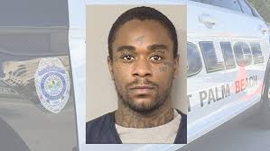 Murder suspect who wants to wear makeup during trial loses hearing