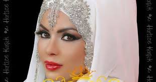 Anne Ismail adlı kullanıcının Hijab panosundaki Pin