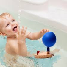 Terbuat dari plastik aman, bahan yang sama dengan yang digunakan dalam botol bayi, popok sekali pakai dan kotak makanan. Perahu Mandi Bayi Mainan Balon Tenaga Udara Kartun Kayu Mainan Bermain Air Untuk Anak Anak Mandi Menyenangkan Pengembangan Pendidikan 20 Mandi Mainan Aliexpress