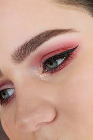 a pink eyeshadow makeup tutorial