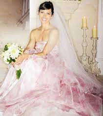 Check spelling or type a new query. Die 10 Legendarsten Hochzeitskleider Der Geschichte