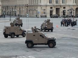 294 voitures ont été brûlées sur l'ensemble du territoire; Fjkflidmerlkum