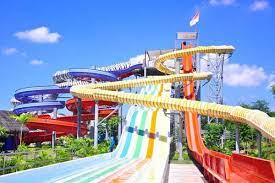 Covering an area of more than 85,000 square meters, with a combination of beautiful summer. Bugis Waterpark Makassar Tiket Wahana Mei 2021 Travelspromo