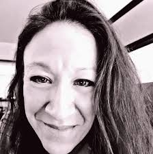 Which piece of bacon is cooked to perfection?