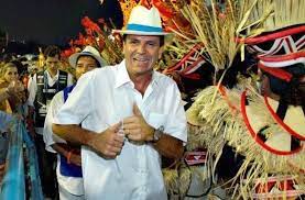 .08, eduardo paes, candidato pelo dem a prefeitura do rio, prometeu aos dirigentes da escolas de samba que, caso seja eleito, a cidade terá carnaval sim e será no meio do ano. Dudu Paes E O Maior Carioca Que Existe E Eu Posso Provar Posts Facebook