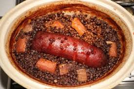 Sausage And Lentils En Cocotte Cooking Ez Com Recette Recette Saucisse Lentille Recette Saucisson A Cuire Recettes De Cuisine