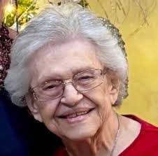 Linda Ethier's Instagram, Twitter & Facebook