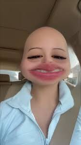 Mari Castro (@maricastro8)