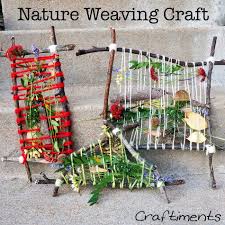 This fun camping art craft is the perfect activity for younger kids! Nature Weaving Camping Craft Fun Crafts Kids