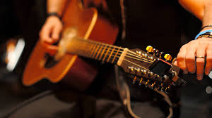 Für den anfang ist ein stimmgerät allerdings empfehlenswert, denn: Gitarre Stimmen Online Mit Und Ohne Stimmgerat Delamar De