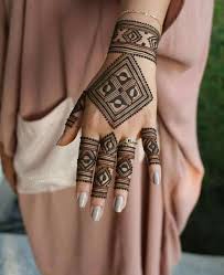 100 Unique And Perfect Piece Of Latest Unique Mehandi Designs Women Beauty In 2020 Henna New Mehndi Designs Modern Mehndi Designs
