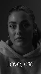 Love, me (2023)