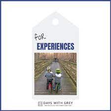 If you know someone who loves a thrill and isn't afraid of heights, consider giving the gift of flight and buying them a flying class through a local aviation school. 19 Inspiring Experience Gifts For Kids Days With Grey