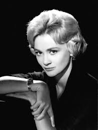 Isn't it **Dolores Domasin**