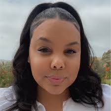 Sharlene Mitchell's Instagram, Twitter & Facebook