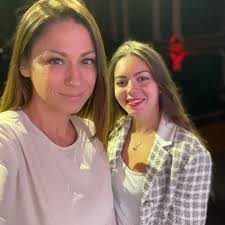 Melissa 🌹 (@mel.onair) • Instagram photos and videos