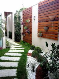 1001 Idees Pour Amenager Un Petit Jardin Des Photos Pour S Inspirer Amenager Petit Jardin Idee Amenagement Exterieur Habillage Mur Exterieur