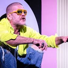 Jun 19, 2021 · bár szabó győző számos interjújában elmondta, hogy az alkata miatt állandó harcot folytat a versenysúlya megtartásával, most mégsem azért váltott húsmentesre, mert feltétlenül a fogyás lebegett első számú célként a szeme előtt. Rezes Judit Deszkavizio