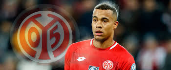 Born 9 october 1993) is a swedish footballer who plays for bundesliga side mainz 05 and the swedish national team. Quaison Droht Operativer Eingriff