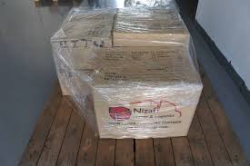 Dengan berbekal pengiriman terdahulu yang pakai dus aja bisa lolos dan memang gak masalah, ane pede aja waktu ke loket kemudian ada juga indah cargo logistik. Hantar Barang Ke Sabah Sarawak Nizaf Mover