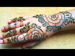 Tidak perlu minder jika memang masih belum bagus. 120 Henna Ideas In 2021 Corak Mehndi Reka Bentuk