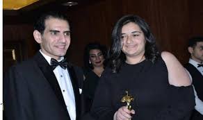 وهنكشف ليكم فرق السن بين ملك احمد زاهر و ليلى احمد زاهر و شكل الفنانة ليلى احمد زاهر قبل وبعد الرجيم قناة أسرار النجوم تتمنى لك مشاهدة ممتعة لا تنسى الاعجاب بالفيديو والاشتراك في القناة ليصلك كل جديد. Ù…Ù„Ùƒ Ø£Ø­Ù…Ø¯ Ø²Ø§Ù‡Ø± ØªØµØ¯Ù… Ø§Ù„Ø¬Ù…Ù‡ÙˆØ± ÙÙŠ Ø£Ø­Ø¯Ø« Ø¸Ù‡ÙˆØ± Ù„Ù‡Ø§ Ù„Ù† ØªØµØ¯Ù‚ ÙƒÙŠÙ Ø£ØµØ¨Ø­ Ø´ÙƒÙ„Ù‡Ø§ ØµÙˆØ±