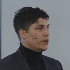 Oscar J Centeno (@oscarcenten)