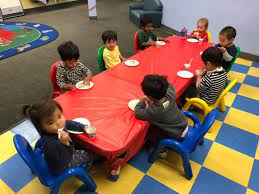 Montessori flower identification and arranging for toddlers and preschoolers. Lfm Stevenson Daisy Lily Little Flowers Montessori Facebook