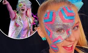1280 x 720 jpeg 214 кб. Jojo Siwa 16 Announces Her Popular D R E A M Tour Will Head To Australia In 2020 Daily Mail Online