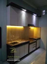 Harga per meter lari sebuah design kitchen set hanya merupakan harga lemari kabinetnya dengan matrial pilihan dasar dan jenis finishing plus pasang. Kitchen Set Hpl Minimalis Hp Wa 081226604460 Zada Kitchenset Dapur Wallpaper Iphone