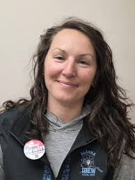 Naomi Hewitt seeks to serve community by working together