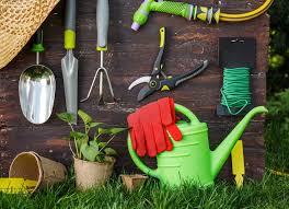 They also have an excellent grip at the end that allows you to hold on to the tool properly without it slipping. 10 Essential Container Gardening Tools Pinch Of Seeds