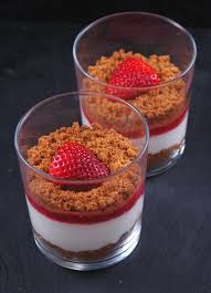 Recettescooking Com Vous Presente La Recette Suivante Verrine De Fraises Aux Speculoos Decouvrez Recettes De Cuisine Recette Avec Des Fraises Verrine Fraise