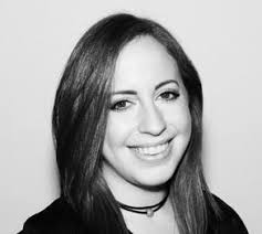 Dead To Me' Star Christina Applegate Used Her Real-Life Breast Cancer Fight  For Inspiration & Found A "Freeing" Release