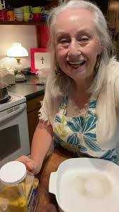 Debra Kitchen's Instagram, Twitter & Facebook