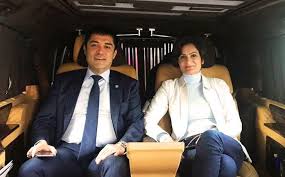 İyi̇ parti i̇stanbul i̇l başkanı buğra kavuncu hakkında yürütülen fetö soruşturmasında takipsizlik kararı verildi. Bugra Kavuncu Iyi Parti Olarak Kayyum Atamalari Ve Kaftancioglu Na Verilen Ceza Gibi Konularda Kutuplasmaya Sikismayan Ilkeli Bir Tutum Takindik Medyascope