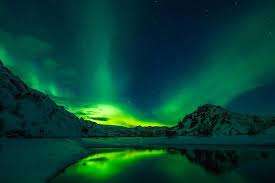 Verwachting van noorderlicht op ijsland. Ijsland Noorderlicht Mooi Nacht Hemel Landschap Winter Sneeuw Bergen Meer Water Pikist