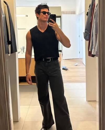 Nicholas Galitzine Height