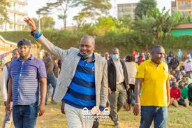 Independent electoral and boundaries commission (iebc) declared njuguna the winner after garnering 21,773 votes narrowly beating his main jubilee rival kiriri njama who managed 21,263 votes. Je0gsvn80hybvm