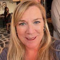 Maureen Mcnerney's Instagram, Twitter & Facebook