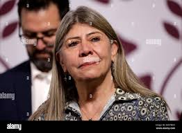 April flores hi-res stock photography and images