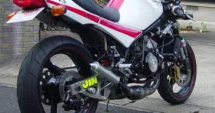 くまの出会い編 ２ 初カスタム rz250r バイクとツーリングとメンテと zephyr1100と居酒屋くま亭珍日記 クールなバイク レトロバイク モーターサイクル